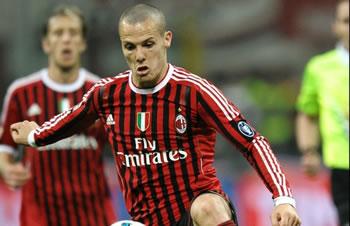 L'AC Milan cède Mesbah à Palerme                                    TRANSFERT