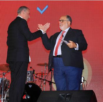 Les moyens d'une politique de leadership