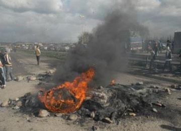 سكان بوخضرة يقطعون الطريق بين تبسة وسوق أهراس                                    احتجاجا على استمرار أزمة مياه الشرب ولامبالاة السلطات