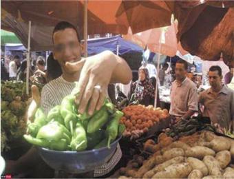 جنون الأسعار، الطوابير وأزمتا الماء والكهرباء .. قنابل فجرت الجبهة الاجتماعية في باتنة                                    هكذا انقضى شهر رمضان 2012 بعاصمة الأوراس