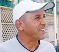 بوعراطة رسميا على رأس العارضة الفنية لشباب باتنة