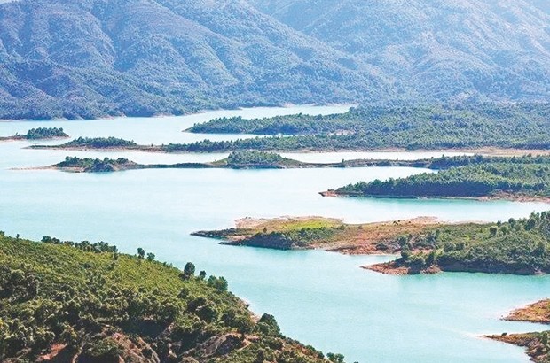 Les transferts hydriques via Tichi-Haf en stand-by