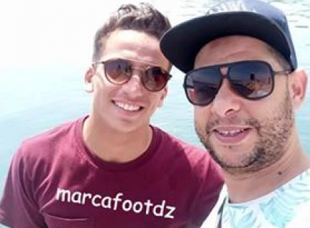 لاعب اتليتيكو مدريد زكرياء بولحية يقضي عطلته بعين تموشنت