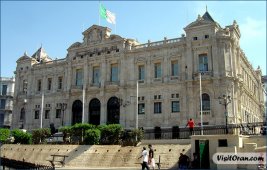 بلدية وهران ترهن أزيد من 4 ملايير من مستحقات العمال