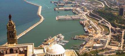 ألفي تاجر ينشطون بدون سجلات تجارية بأسواق وهران