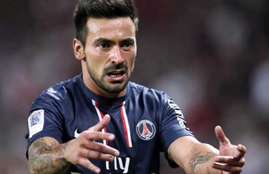 Paris Saint-Germain : Deux matches fermes pour Lavezzi
