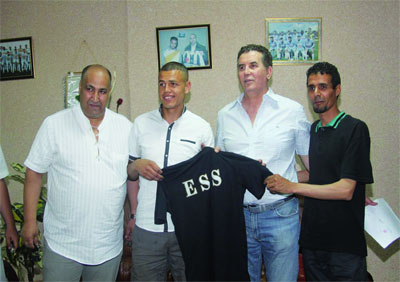 De l'argent à gogo... et point de football