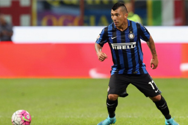Inter : Medel et Banega poussés vers la sortie