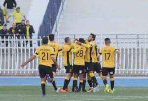 الصفراء تضيع موقعة الحسم في انتظار نهائي جديد ضد المدية