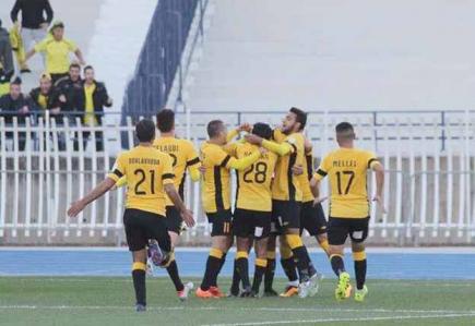 الصفراء تضيع موقعة الحسم في انتظار نهائي جديد ضد المدية