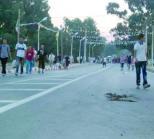 مجاهدون يغلقون الطريق ويطالبون بالإفراج عن رفقائهم                                    تداعيات أحداث قرية الفرين بالطارف