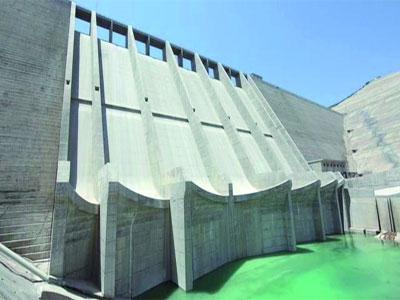 L'Algérie manque d'eau                                    Malgré l'effort de mobilisation et de diversification des ressources hydriques