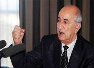 تبون يصفع مستوردي الذرة ويطلب شراءها من فلاحي أدرار