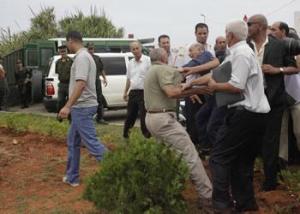 «Nous empêcherons l'université d'été»                                    LES CONTESTATAIRES DU FLN MENACENT