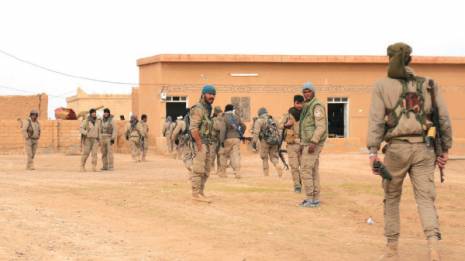 Crise syrienne : Raqqa, la capitale de Daech cernée par les Kurdes