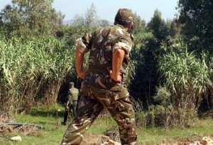 L'armée ne baisse pas la garde