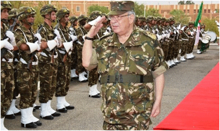 الفريق قايد صالح من الناحية العسكرية السادسة بتمنراست