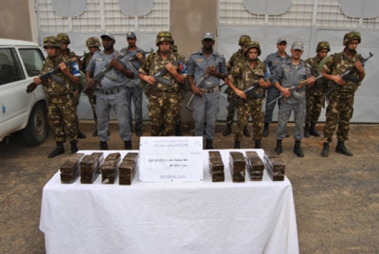 إرهابي يُسلّم نفسه للسلطات العسكرية بتمنراست وضبط كمية من الكيف المعالج بجانت