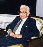 Biographie d'Abdelmalek Benhabylès