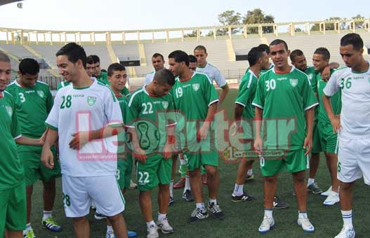 ASMO : Benaouameur «Je peux jouer dans l'axe central sans problème»