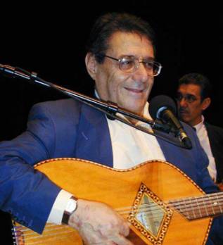 La légende continue...                                    6e anniversaire de la disparition d'El hadj El Hachemi Guerrouabi