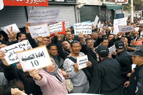 أزيد من 344 عاملا 