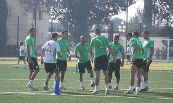 Les locaux prêts pour la bataille de Casa                                    EQUIPE NATIONALE