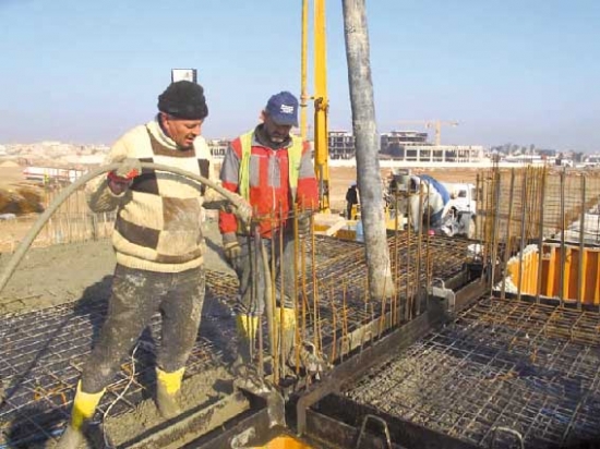 والي الشلف يهدّد بفسخ عقود المقاولات ومكاتب الدراسات