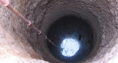 هلاك ‬تسعة ‬أشخاص ‬في ‬عملية ‬تنظيف ‬بئر ‬بمزرعة‮ ‬بقسنطينة                                    عونان ‬من ‬الحماية ‬المدنية ‬ضمن ‬الضحايا