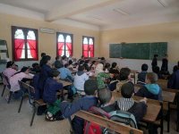 « Un manque de stratégie »                                    Les syndicats de l'éducation à propos de la surcharge des classes