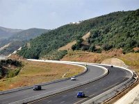 Lancement en 2013 de huit projets autoroutiers reliés à l'autoroute Est-Ouest (responsable)