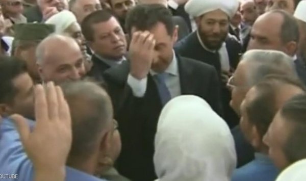 صلاة عيد بشار الاسد في حماه