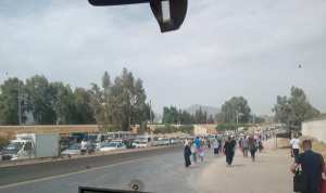 مواطنون عالقون على مستوى منطقة  واد عيسي   بتيزي وزو لأكثر من 6 ساعات!