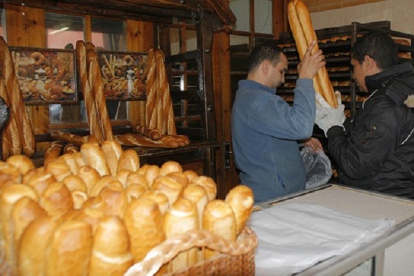 سعر الخبز ب10 و15 دج بالمدية تحت غطاء