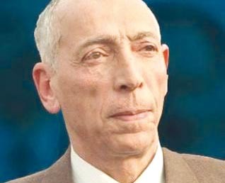 L'esplanade Mohamed-Boudiaf sans emblème