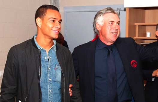 PSG : Van der Wiel signe pour quatre ans