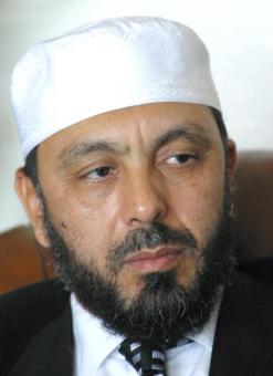 حزب جاب الله يفتتح جامعته الصيفية اليوم بولاية الطارف                                    بن خلاف يؤكد أنه باق في العدالة والتنمية