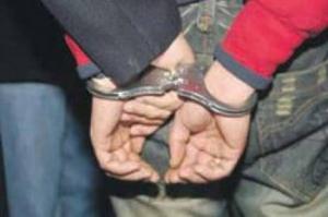 قاصران يشنقان عجوزا بخمارها في بسكرة