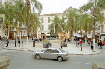 Béjaïa, un navire sans capitaine                                    SUCCESSION DE PROBLÈMES SANS FIN POUR UN QUOTIDIEN PEU ENVIABLE