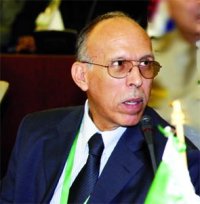 Rezzag Bara met en garde contre les dangers de l'immigration clandestine                                    L'Algérie est devenue un pays de stabilisation des migrants