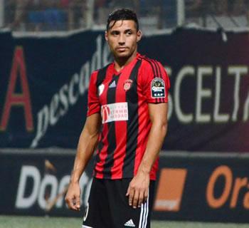 Belaïli fait monter les enchères