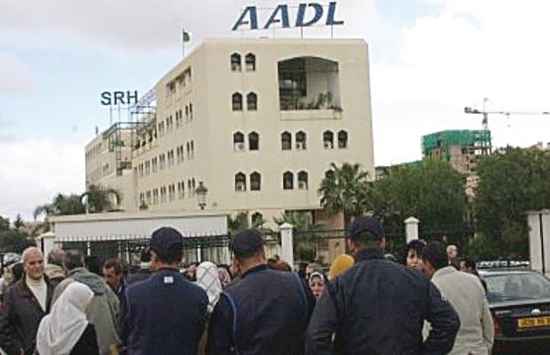 Les souscripteurs AADL protestent