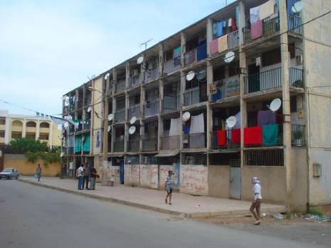 Les habitants s'inquiètent                                    Immeuble menaçant ruine à Guelma