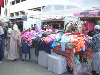 Démontage de baraques à Bouira                                    COMMERCE INFORMEL