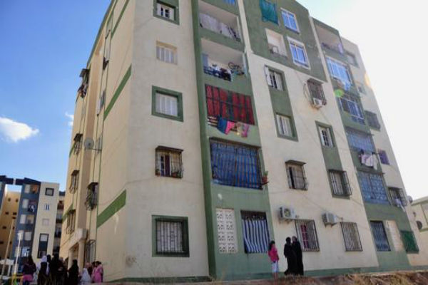 سكان عمارة يثورون على سيدة بسبب بيت مشبوه بقسنطينة