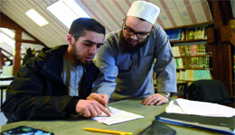 Manuels d'éducation religieuse : Les revoir pour contrer l'extrémisme