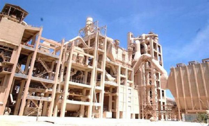 Bechar : Lancement prochain des travaux de deux lots de la cimenterie