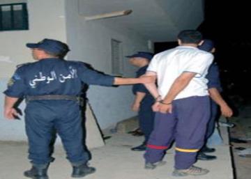 تفكيك عصابة سرقة المواشي بوادي الزهور في سكيكدة                                    بعد مطاردة من طرف السكان وعناصر الدرك الوطني