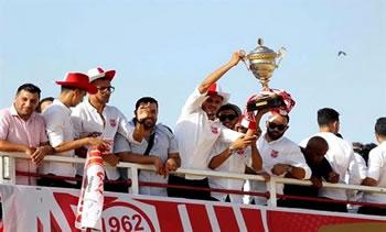 Le CRB fête son trophée dans la liesse