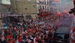 CRB : l'équipe a été reçue par le wali : Le Chabab a paradé dans les rues d'Alger